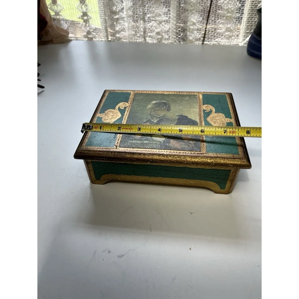 VTG Florentine Musical Jewelry Box W Decorative Pic Gold Gilt Made Italy 8